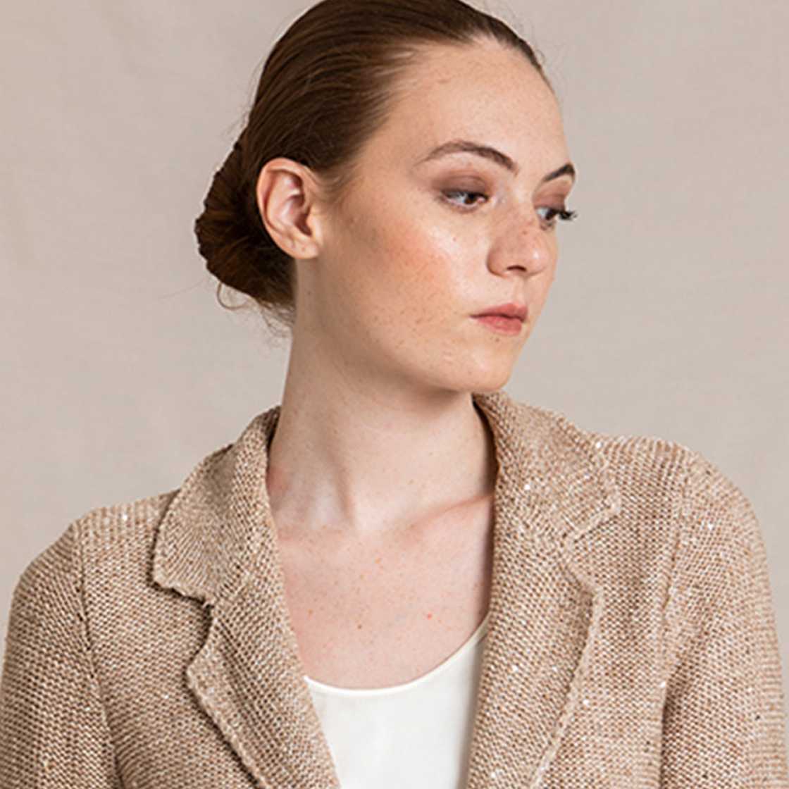 Amina Rubinacci brand hero 1080x1080.jpg