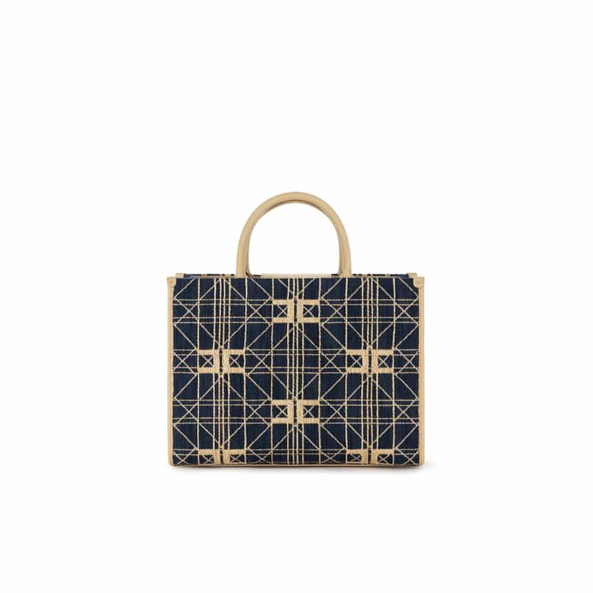 Elisabetta Franchi spotlight carousel block 1080x1080 2.jpg