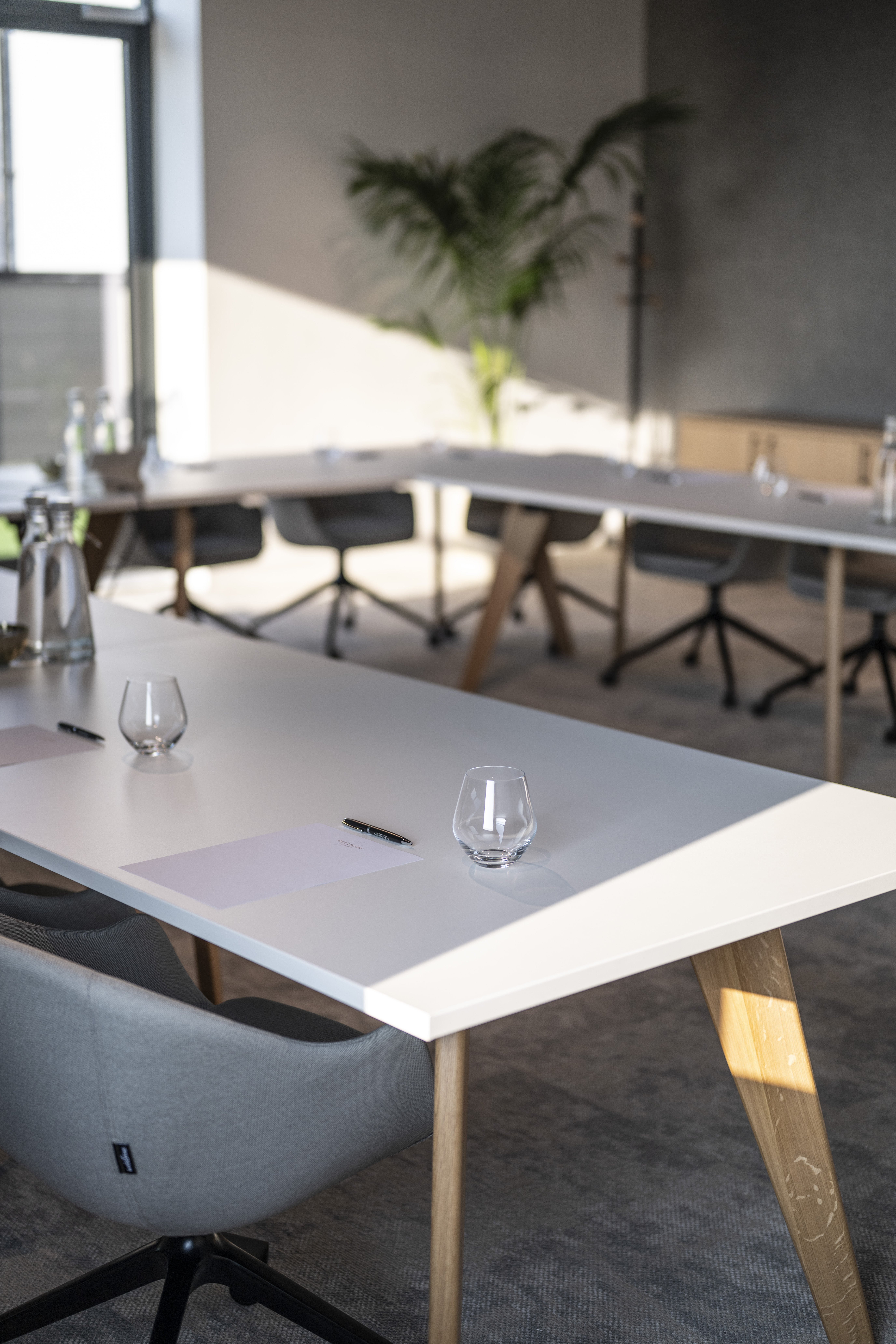 item.ImageAlternativeTextWithFallback