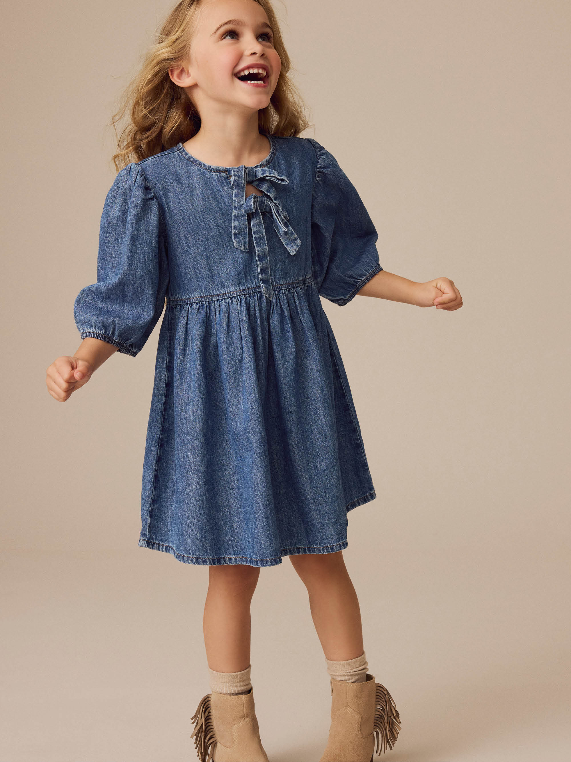 item.ImageAlternativeTextWithFallback