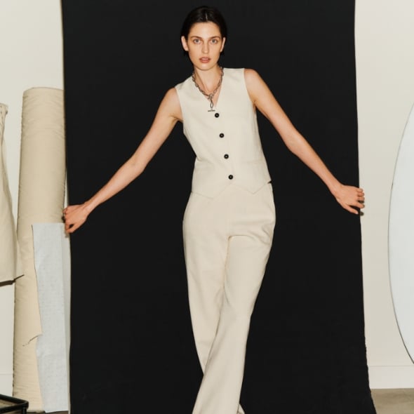 item.ImageAlternativeTextWithFallback