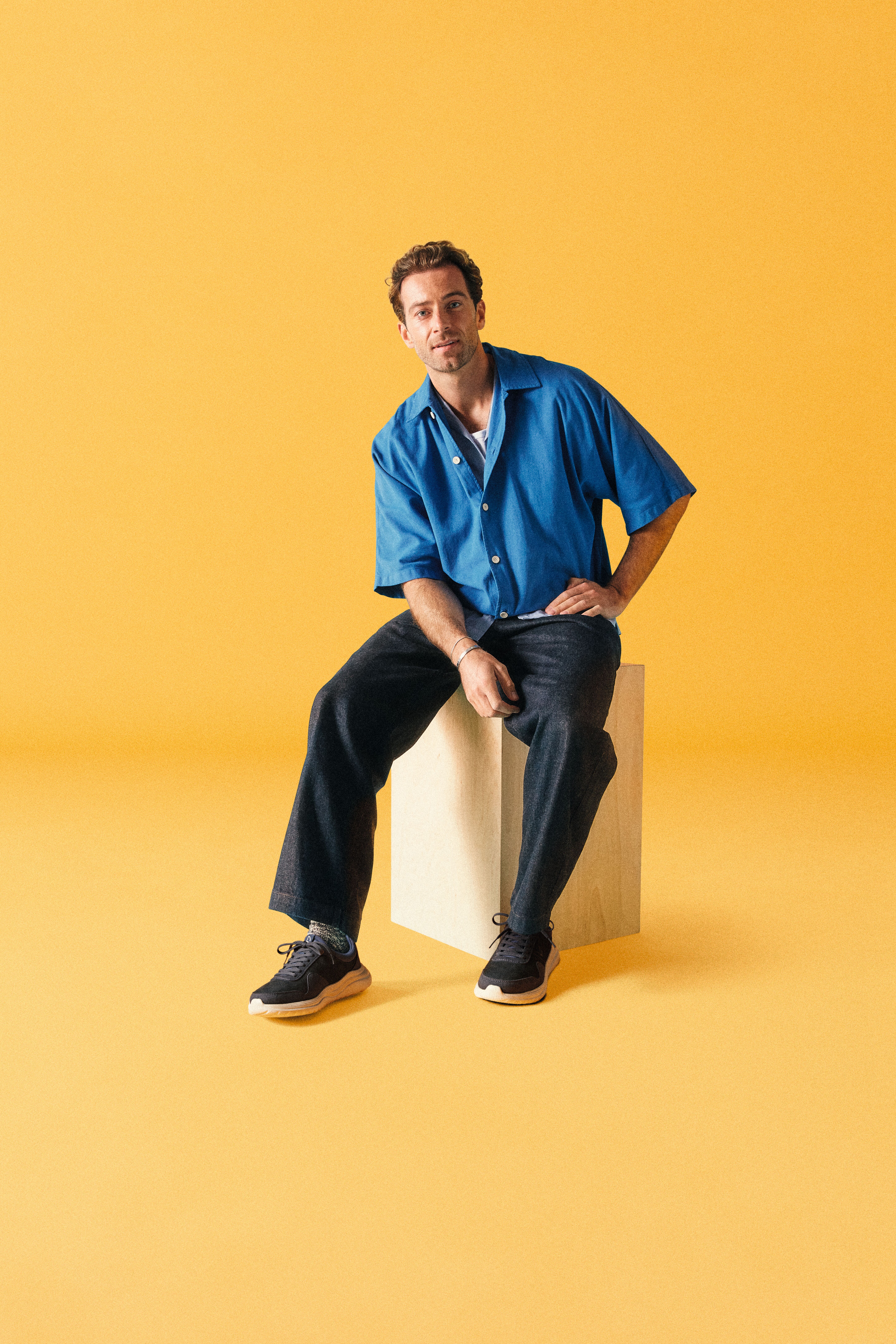 item.ImageAlternativeTextWithFallback