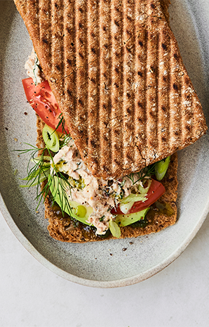 item.ImageAlternativeTextWithFallback